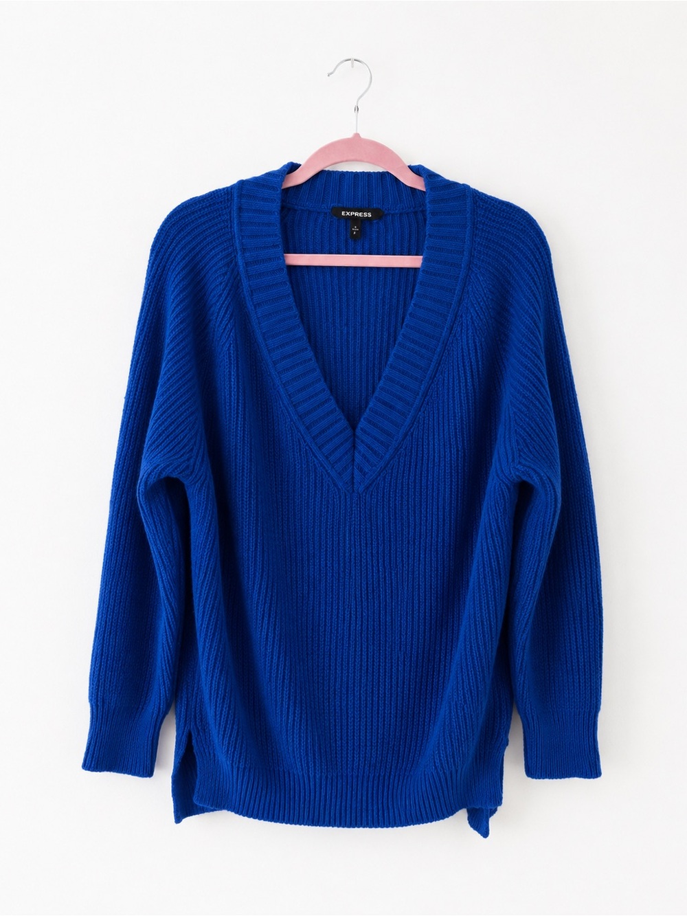 Express Vibrant Cobalt Blue V-Neck Ribbed Sweater size small